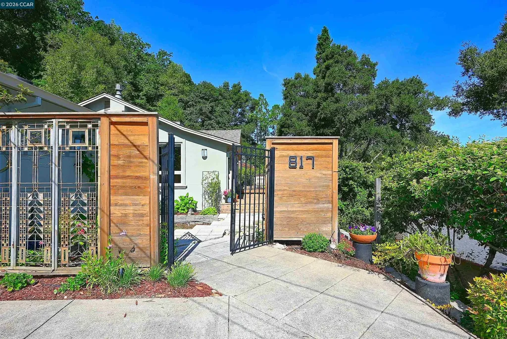 817 Mariposa Road Lafayette CA 94549