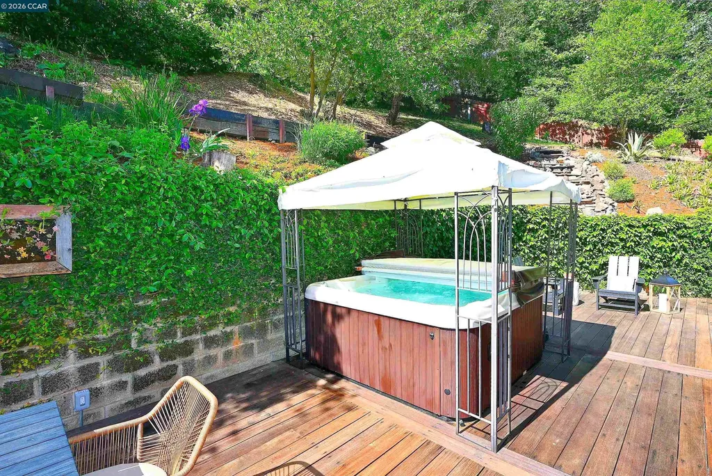 817 Mariposa Road Lafayette CA 94549