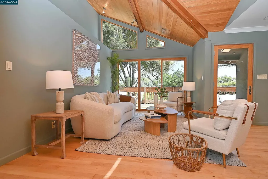 817 Mariposa Road Lafayette CA 94549