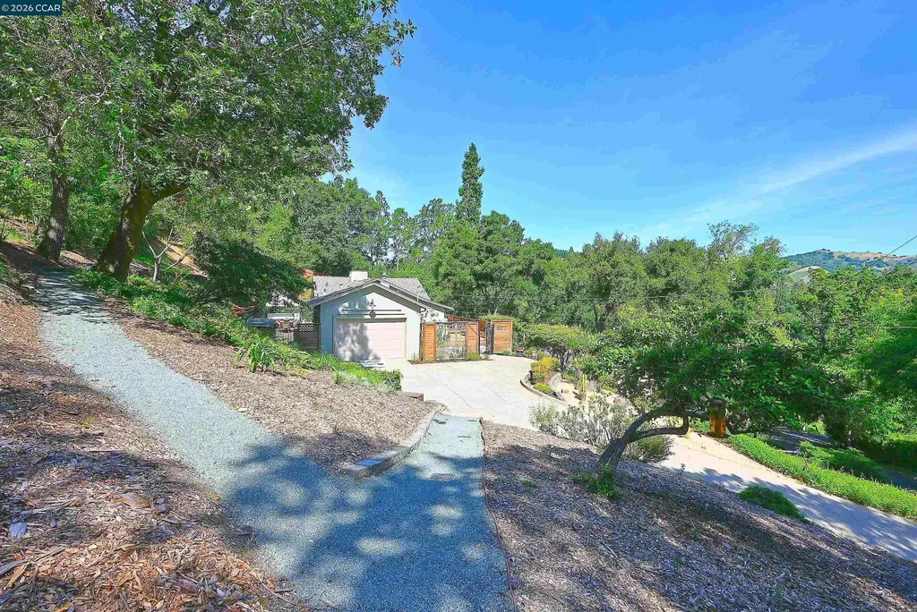817 Mariposa Road Lafayette CA 94549