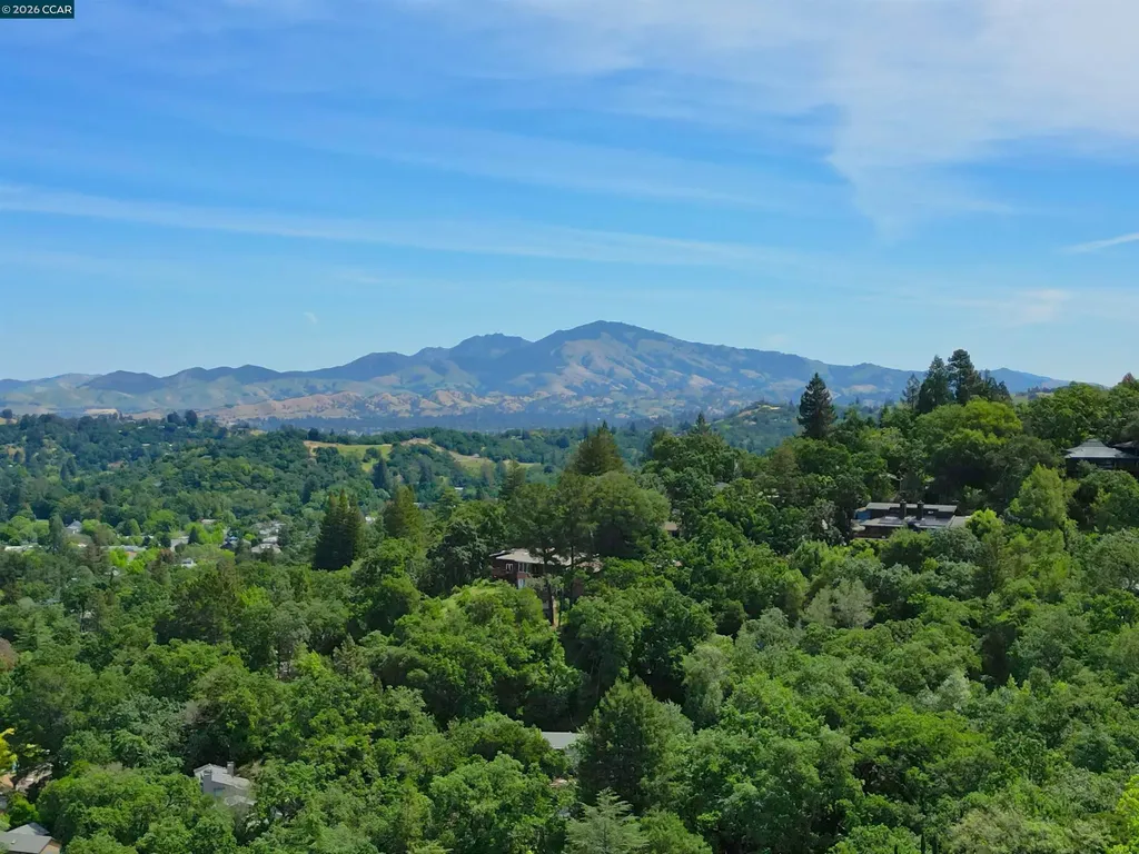 817 Mariposa Road Lafayette CA 94549