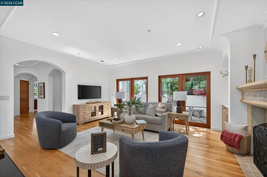 21 Live Oak Road Berkeley CA 94705