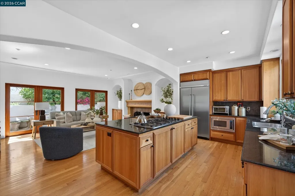 21 Live Oak Road Berkeley CA 94705