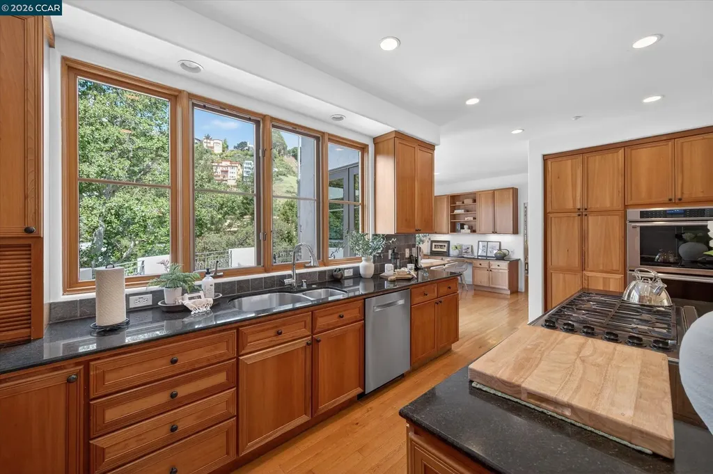 21 Live Oak Road Berkeley CA 94705