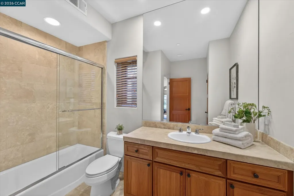 21 Live Oak Road Berkeley CA 94705