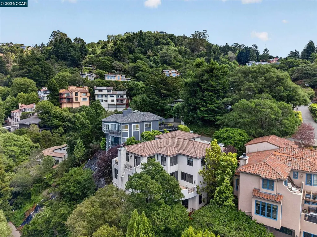 21 Live Oak Road Berkeley CA 94705