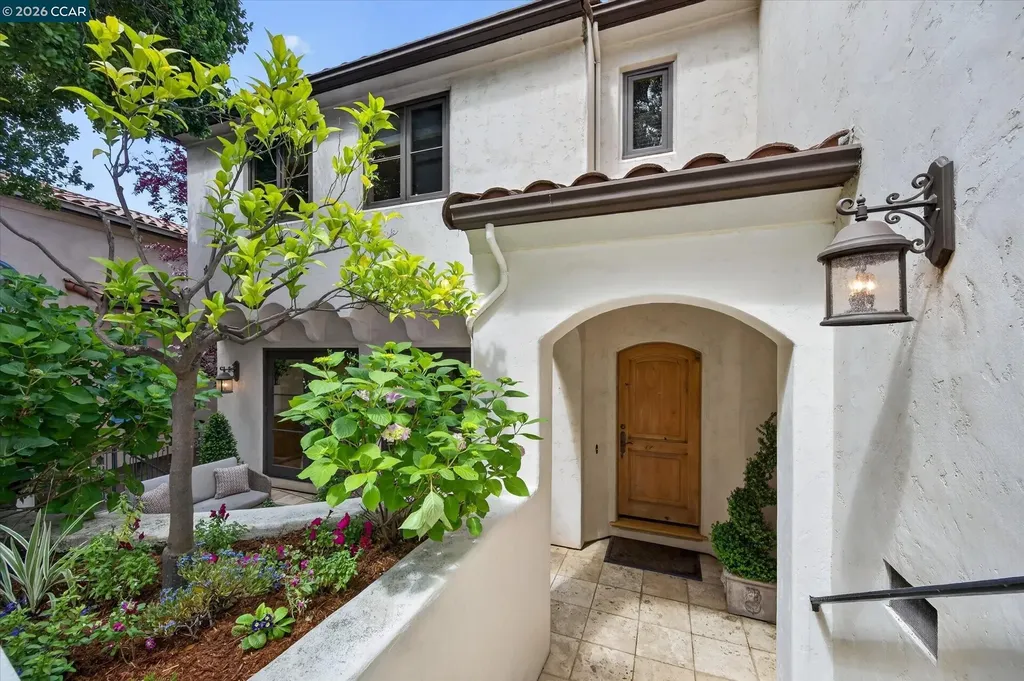 21 Live Oak Road Berkeley CA 94705