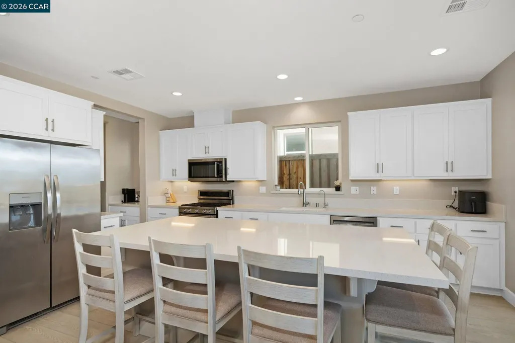 3133 Cortina Bay Point CA 94565
