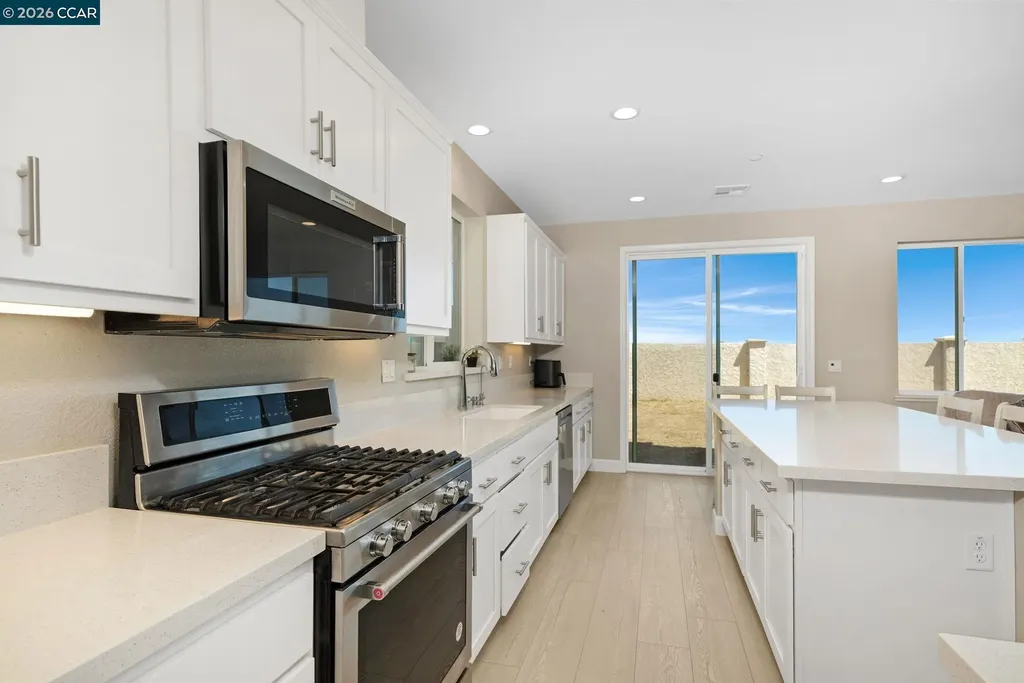3133 Cortina Bay Point CA 94565