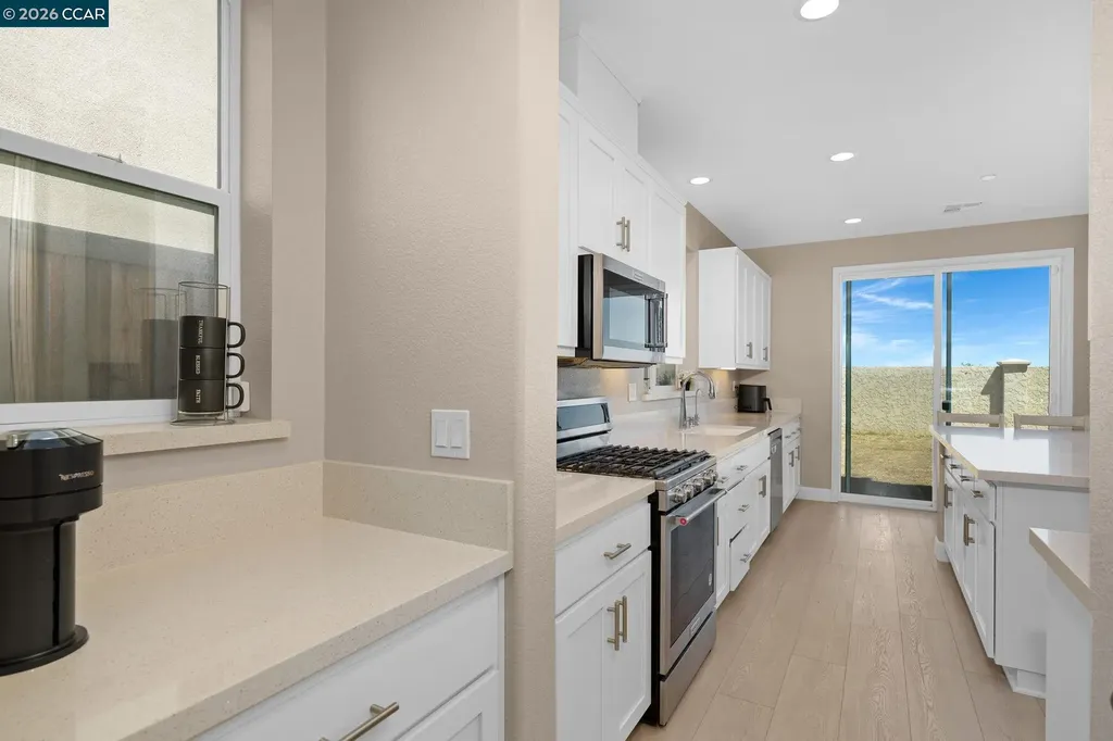 3133 Cortina Bay Point CA 94565