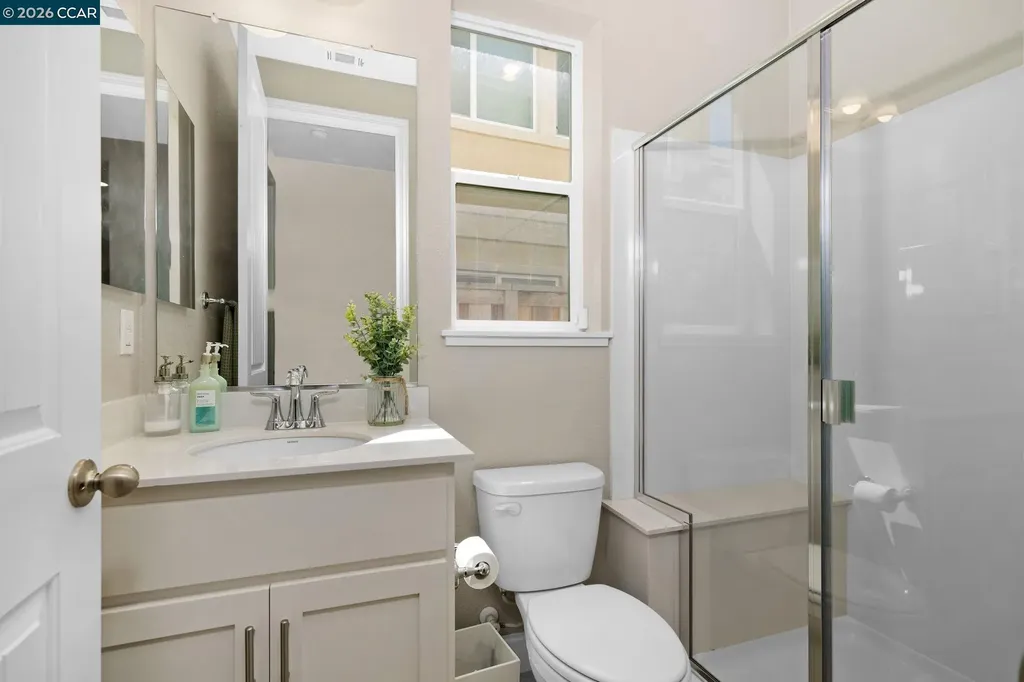 3133 Cortina Bay Point CA 94565