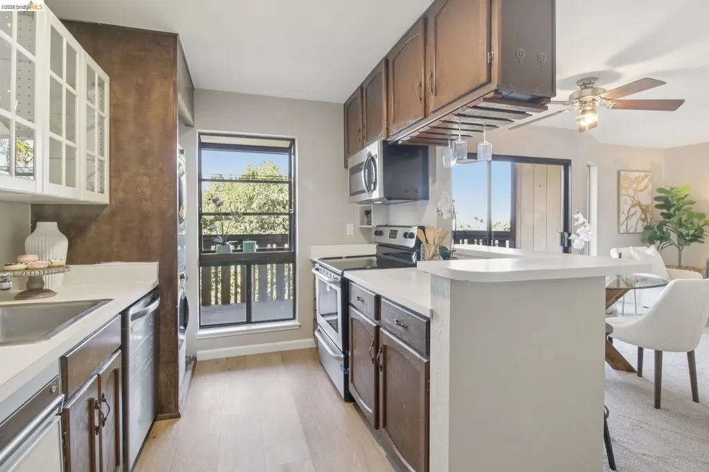 16363 Saratoga Street San Leandro CA 94578