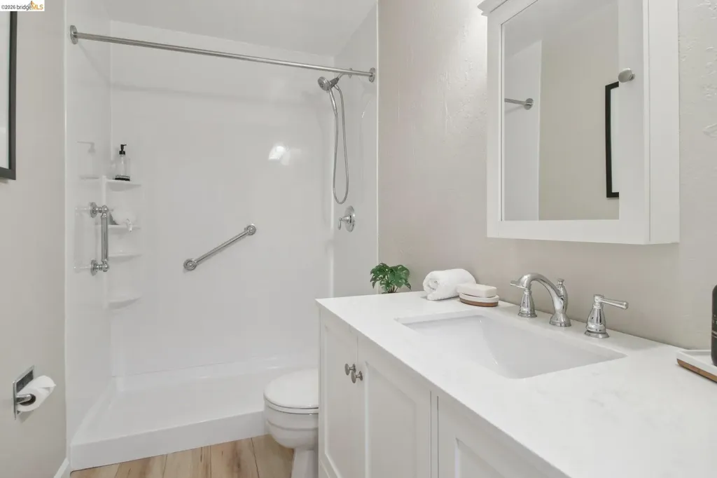 16363 Saratoga Street San Leandro CA 94578