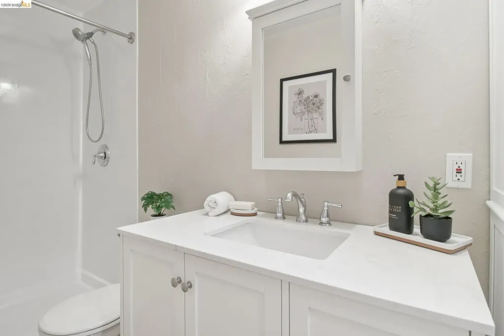 16363 Saratoga Street San Leandro CA 94578