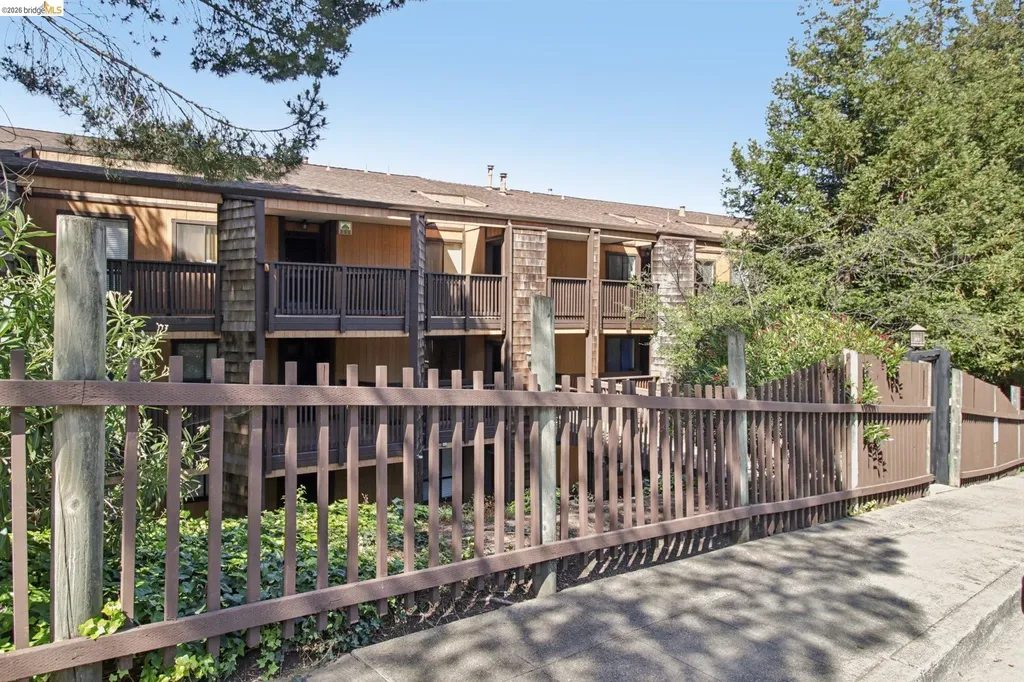 16363 Saratoga Street San Leandro CA 94578
