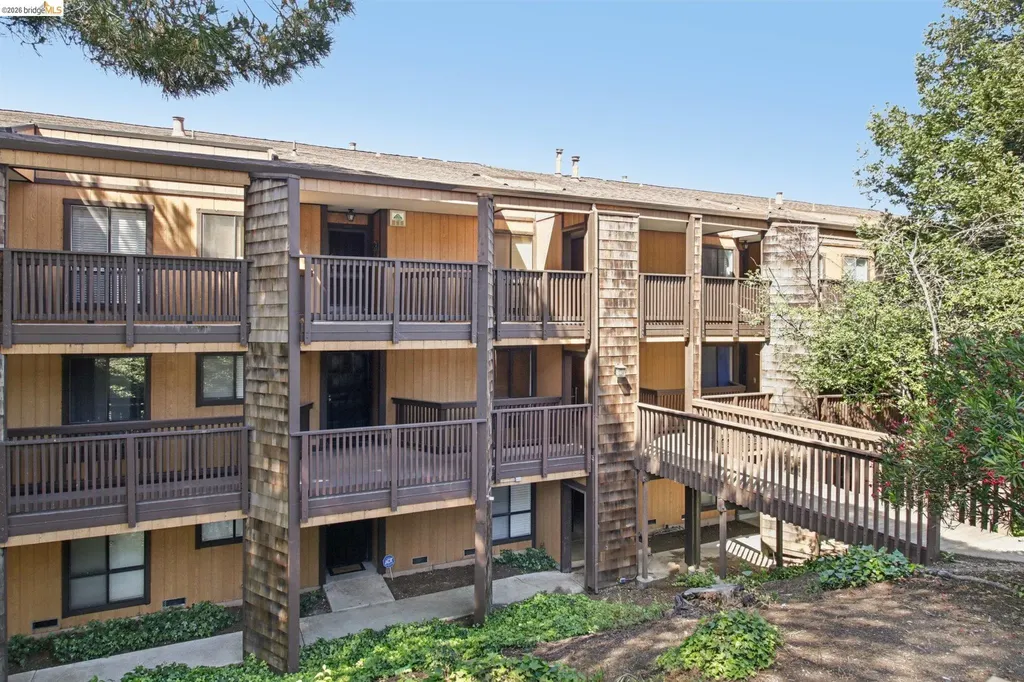 16363 Saratoga Street San Leandro CA 94578