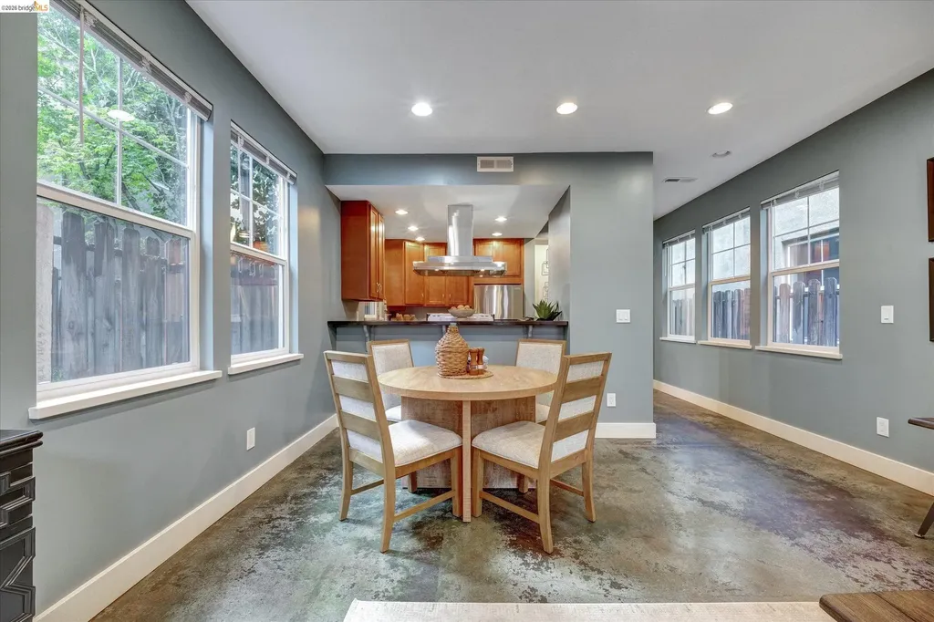 3038 18th Street Oakland CA 94601