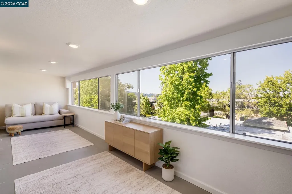 1909 Skycrest Drive Walnut Creek CA 94595