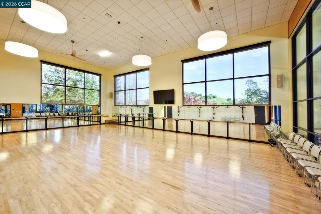 1909 Skycrest Drive Walnut Creek CA 94595