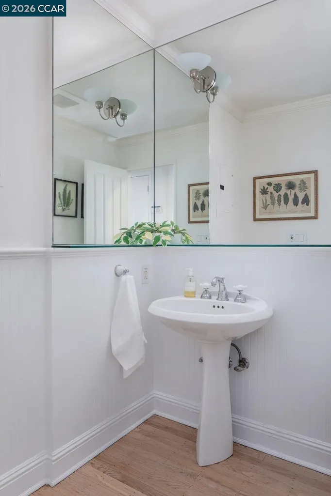 26 Juniper Way Moraga CA 94556