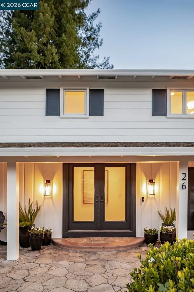 26 Juniper Way Moraga CA 94556