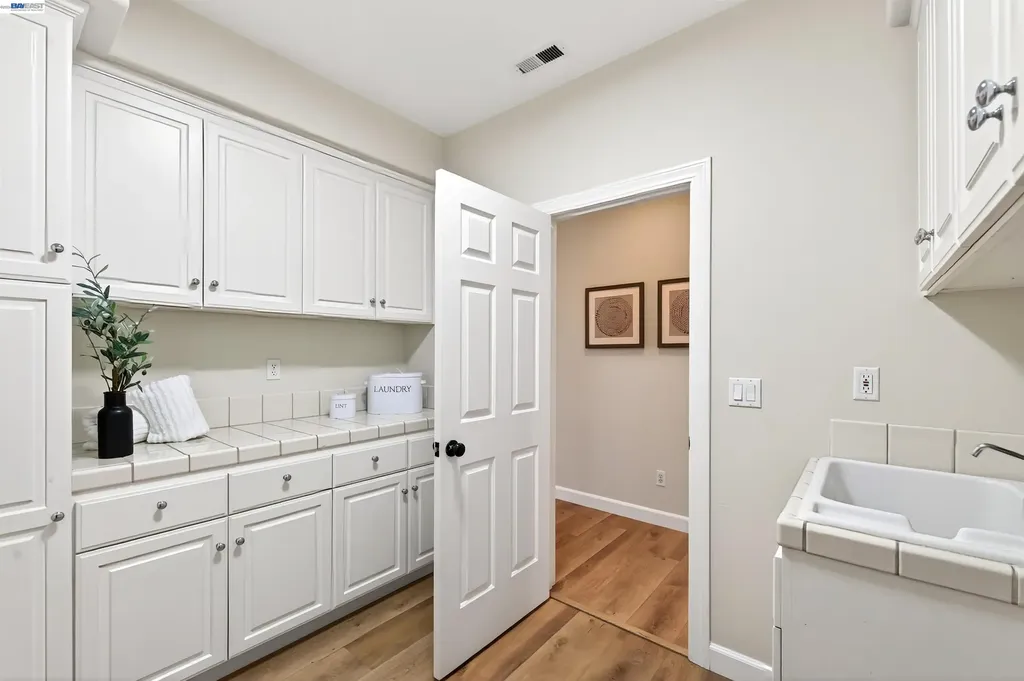 464 Montori Court Pleasanton CA 94566