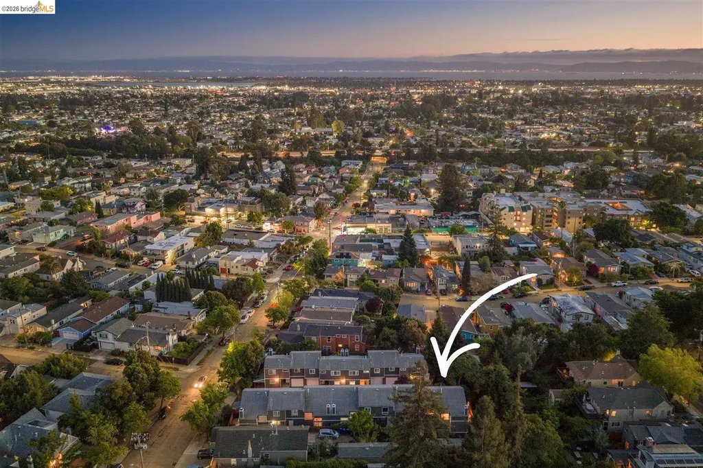 3687 Maple Avenue Oakland CA 94602