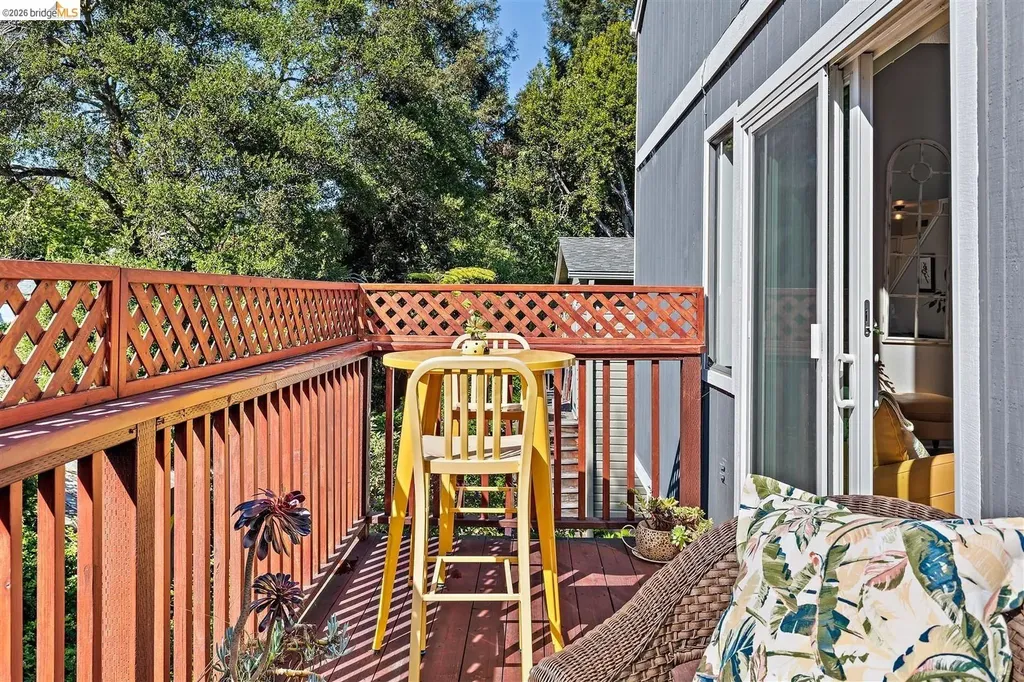3687 Maple Avenue Oakland CA 94602