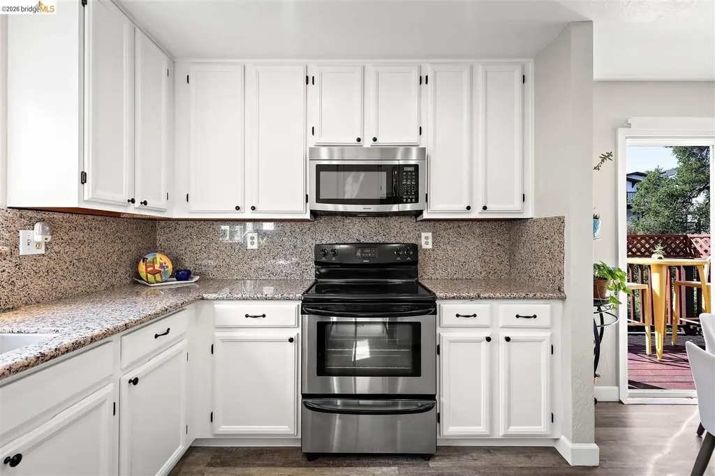 3687 Maple Avenue Oakland CA 94602