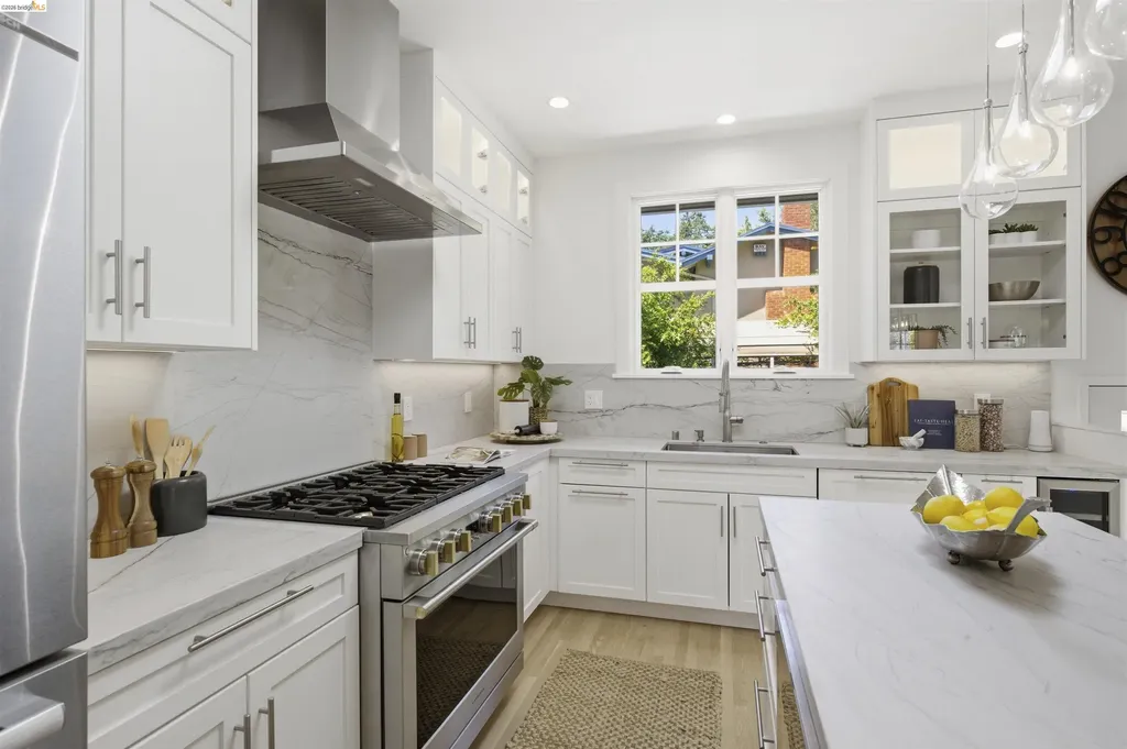 1541 Grand Avenue Piedmont CA 94611