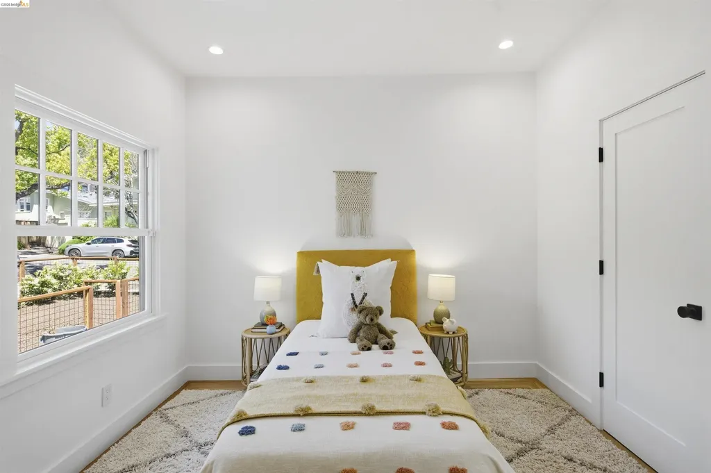 1541 Grand Avenue Piedmont CA 94611