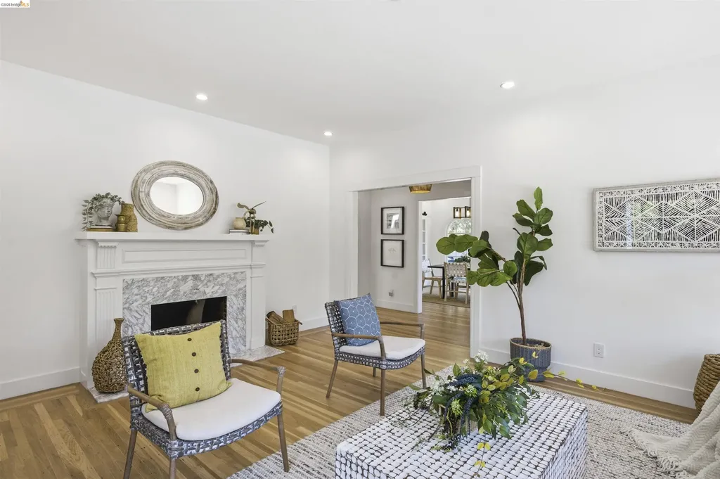 1541 Grand Avenue Piedmont CA 94611