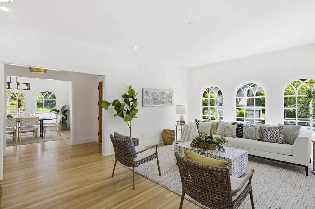 1541 Grand Avenue Piedmont CA 94611