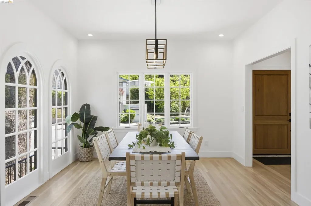 1541 Grand Avenue Piedmont CA 94611