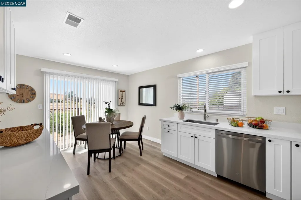 20 Fairway Court Pittsburg CA 94565