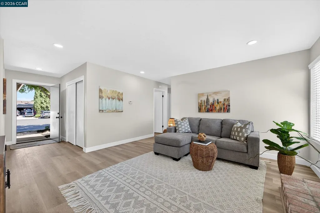 20 Fairway Court Pittsburg CA 94565