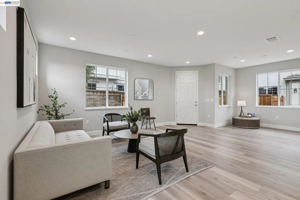 208 Mindy Way Pittsburg CA 94565