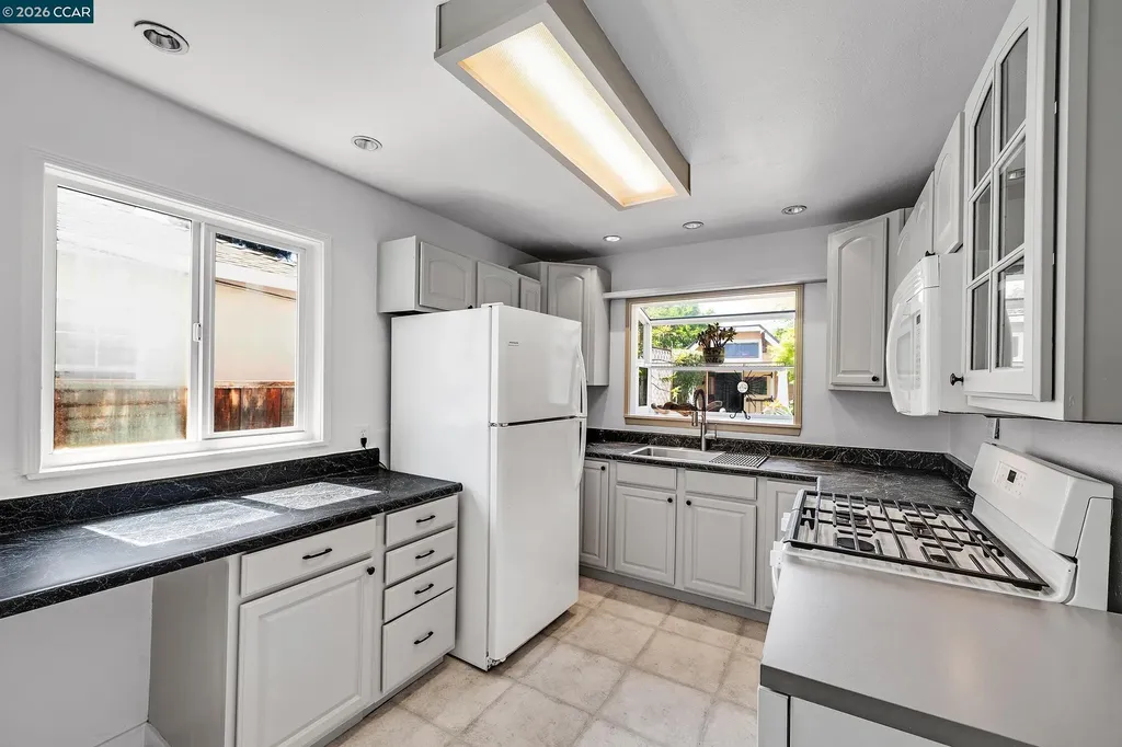 17380 Via San Ardo San Lorenzo CA 94580