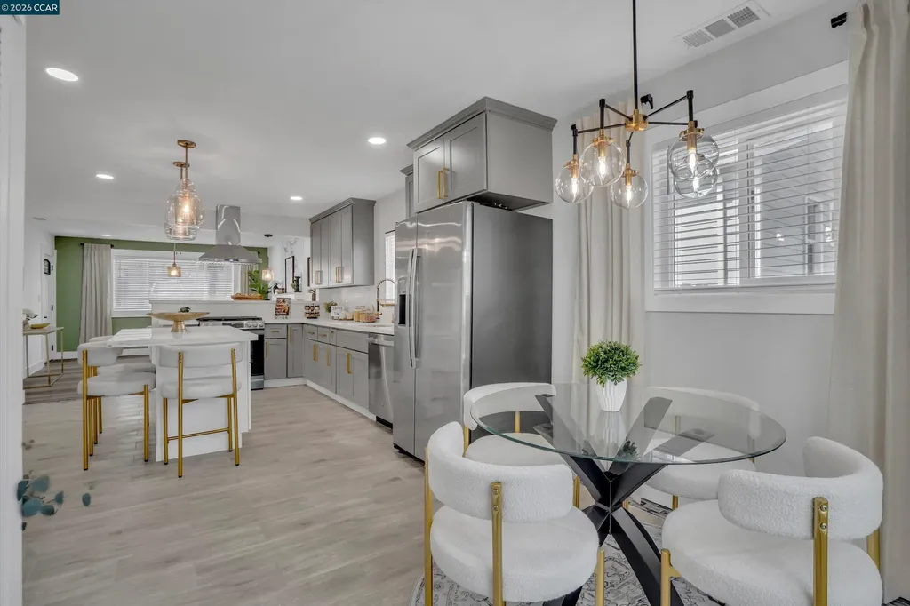 2131 Pomona Avenue Martinez CA 94553