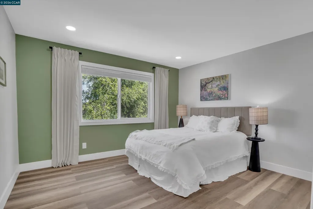 2131 Pomona Avenue Martinez CA 94553