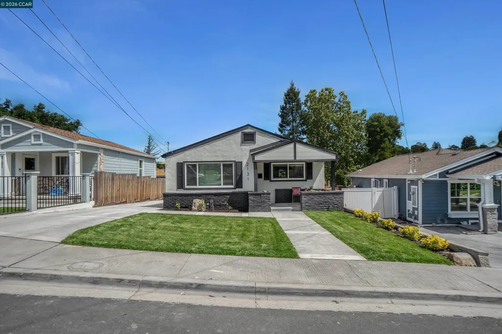 2131 Pomona Avenue Martinez CA 94553