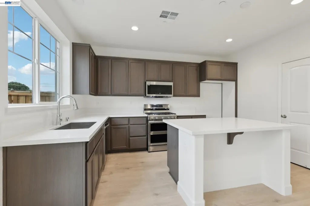 230 Mindy Way Pittsburg CA 94565