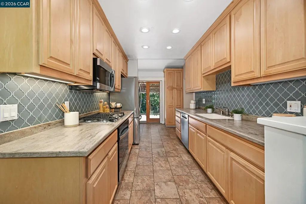 3750 Alhambra Way Martinez CA 94553