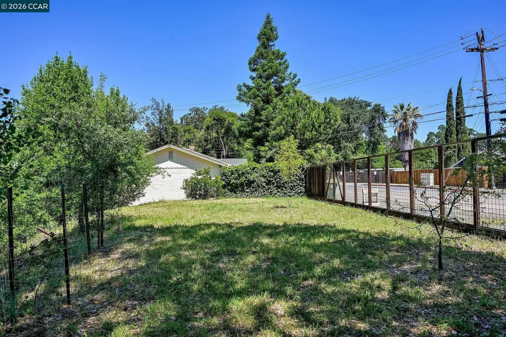 3750 Alhambra Way Martinez CA 94553