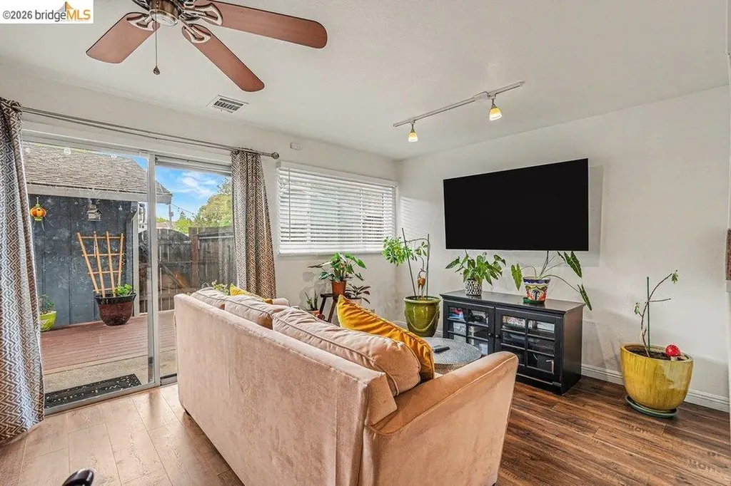 1454 Newhall Parkway Concord CA 94521