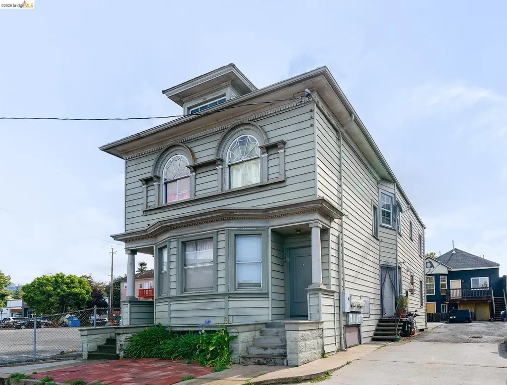 Oakland CA, 5418 Telegraph Avenue