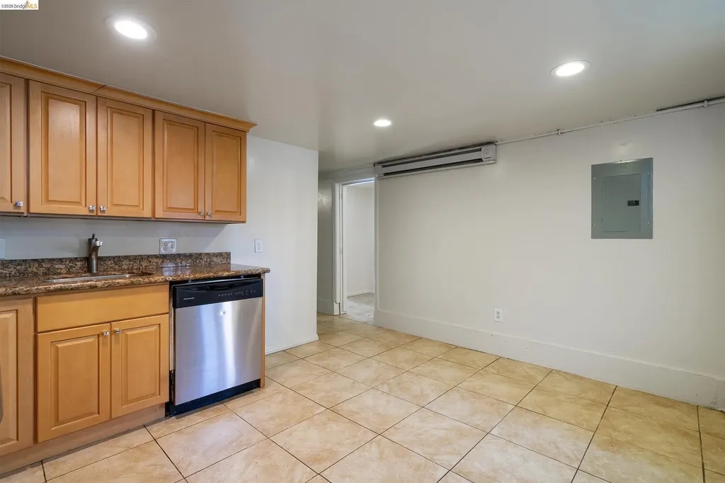 5418 Telegraph Avenue Oakland CA 94609