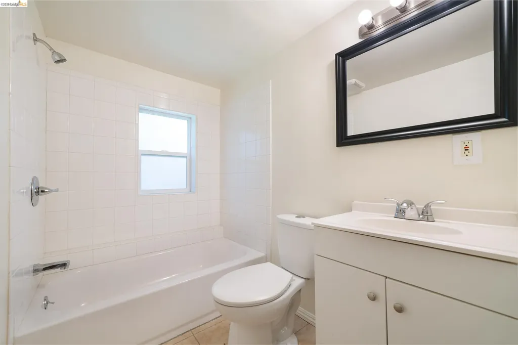 5418 Telegraph Avenue Oakland CA 94609