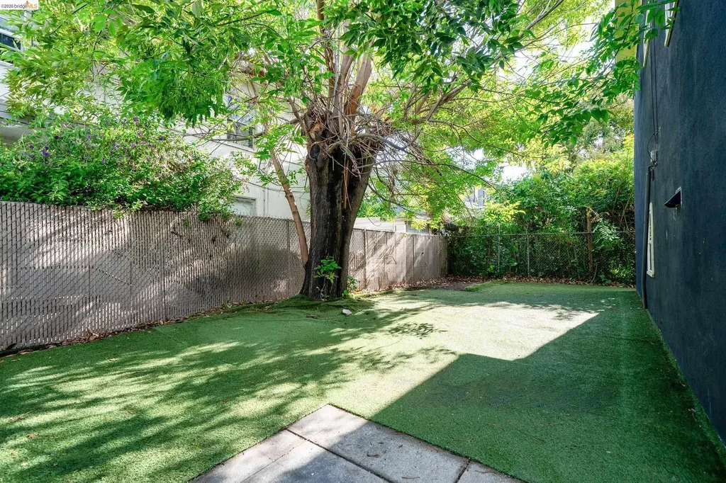 5418 Telegraph Avenue Oakland CA 94609