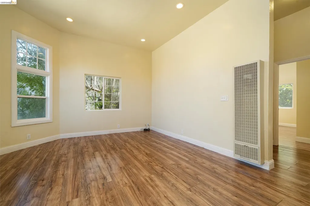 5418 Telegraph Avenue Oakland CA 94609